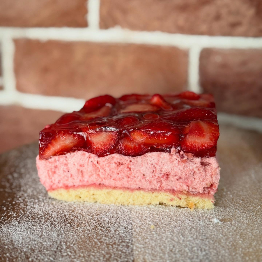 Domowe ciasta – serniki, szarlotki, makowce